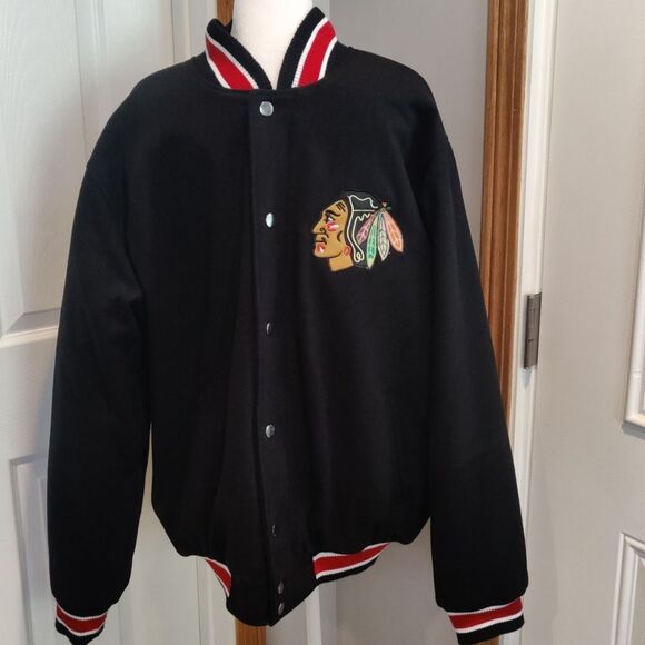 NWOT Blackhawks varsity/bomber style GIII Sports by Carl Banks size lg - Picture 1 of 10